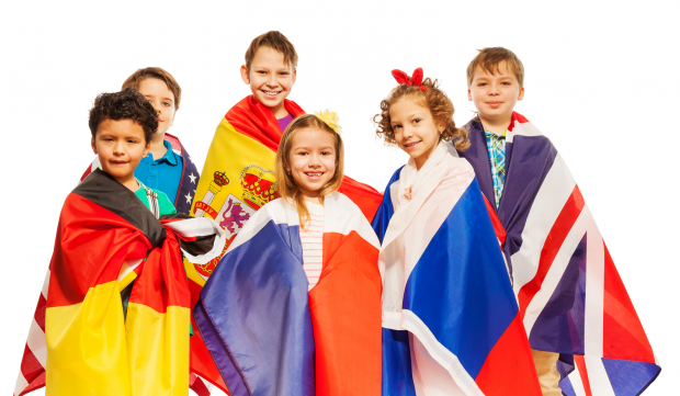 4 métodos para o seu filho aprender idiomas em casa