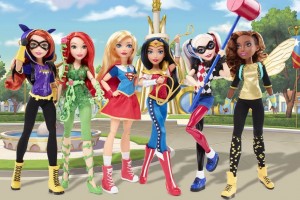 Linha de bonecas heroínas da DC Comics chega ao Brasil Crédito: divulgação.