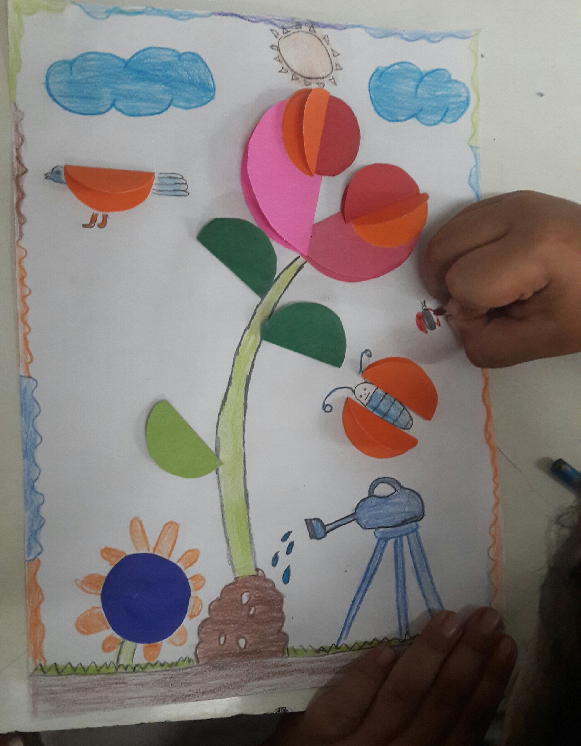 Arte infantil com círculos de papel