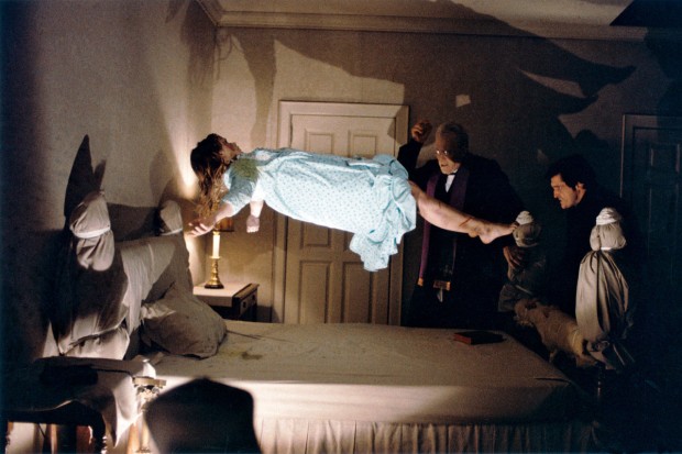Cena do filme O Exorcista, de 1973.