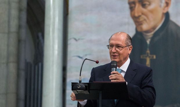 O governador Geraldo Alckmin Participa da Missa por ocasião da canonização do Padre Anchieta na Catedral da Sé em São Paulo. (foto: Governo do Estado de São Paulo).