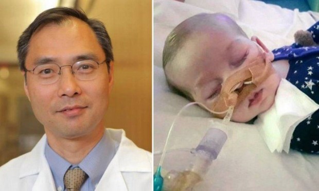 Hirano e o bebê Charlie Gard. Divulgação