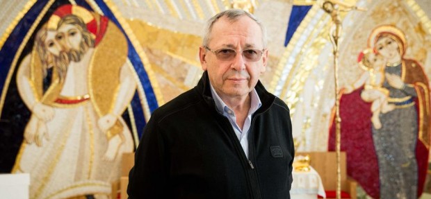 Rupnik, teólogo e artista sacro, é o autor do símbolo do Jubileu da Misericórdia. Foto: Vid Ponikvar/Siol