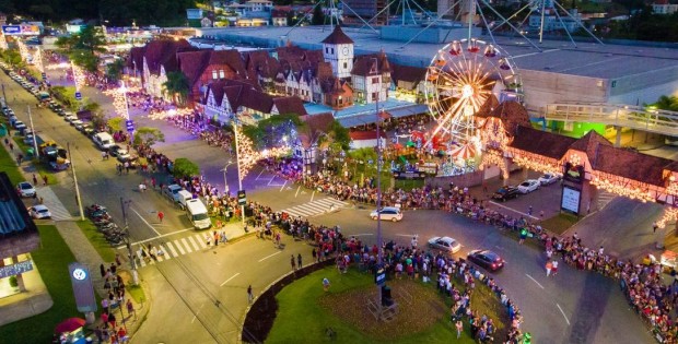 Evento Magia de Natal, em Blumenau (foto: reprodução/Facebook)