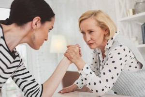 O que fazer quando sogra e nora não se entendem? Bigstock